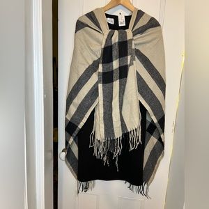 NEW Banana Republic Plaid Shawl